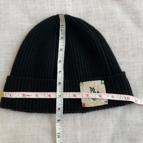 BABA BLACK KNIT  BEANIE O/S UNISEX - Picture 5 of 9